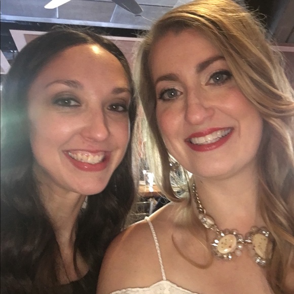 Meet your Posher, Jackie - Picture 8 of 12